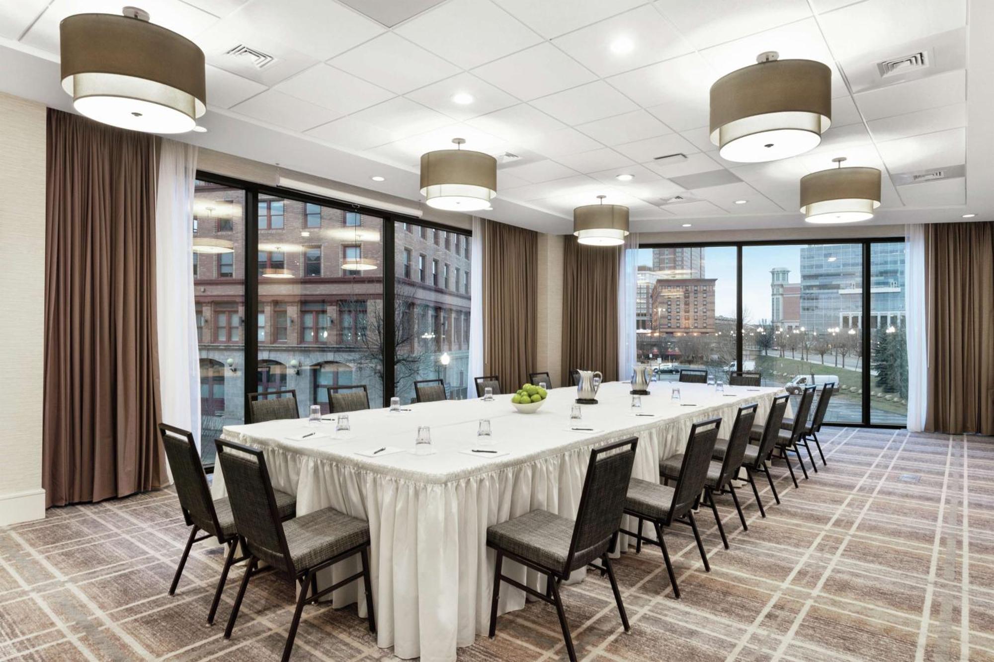 Homewood Suites By Hilton Providence Downtown Bagian luar foto